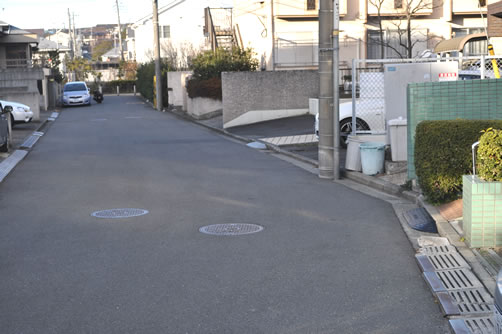 トランクルーム前面道路